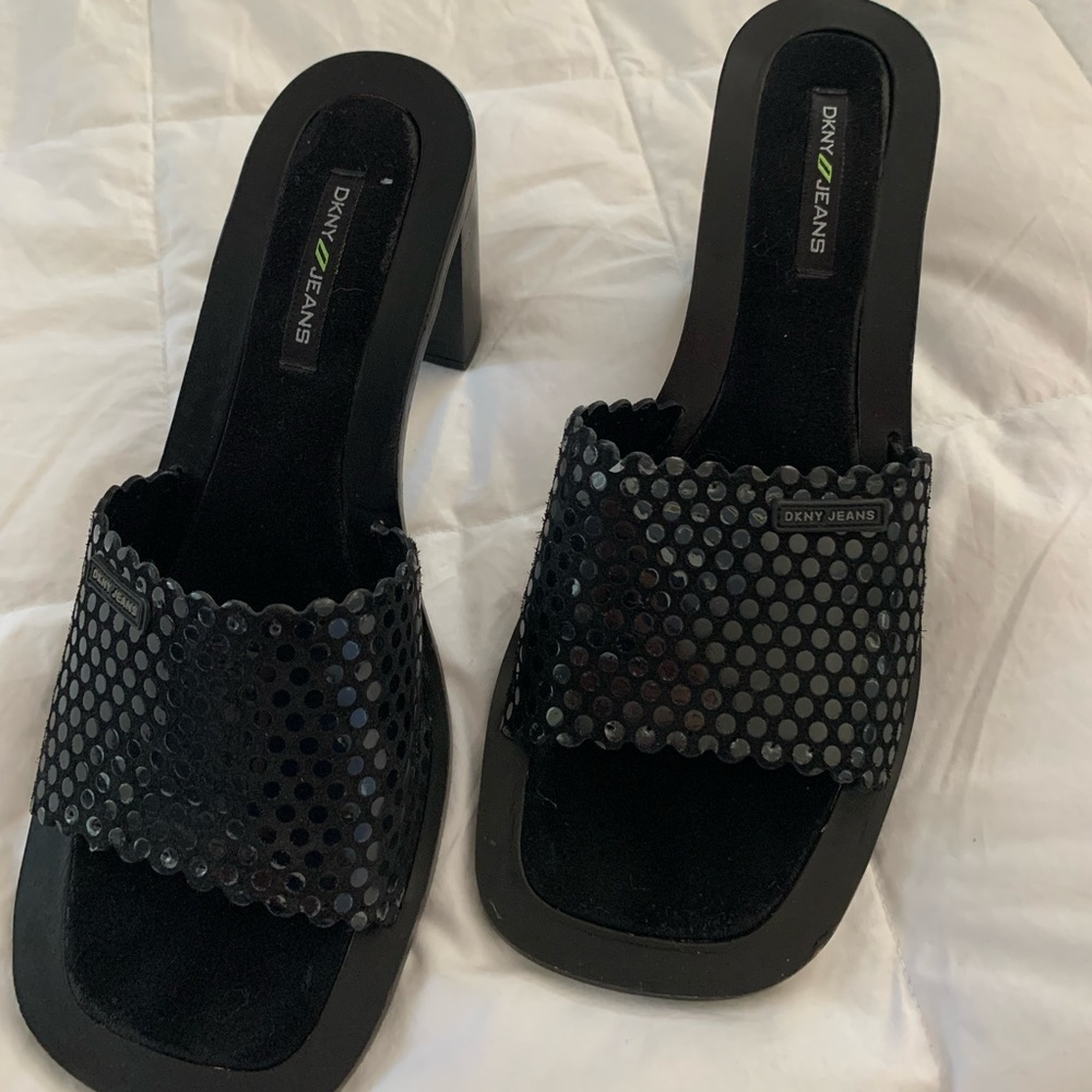 Gorgeous vintage DKNY sandals